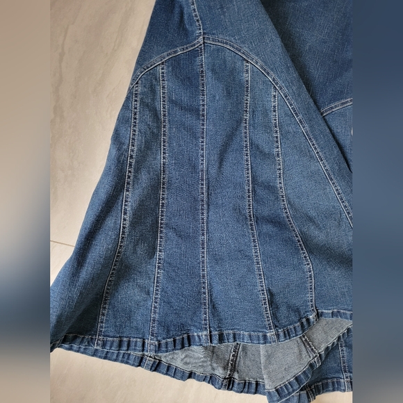 Y2K denim maxi skirt with flared panels, low rise - Picture 11 of 15
